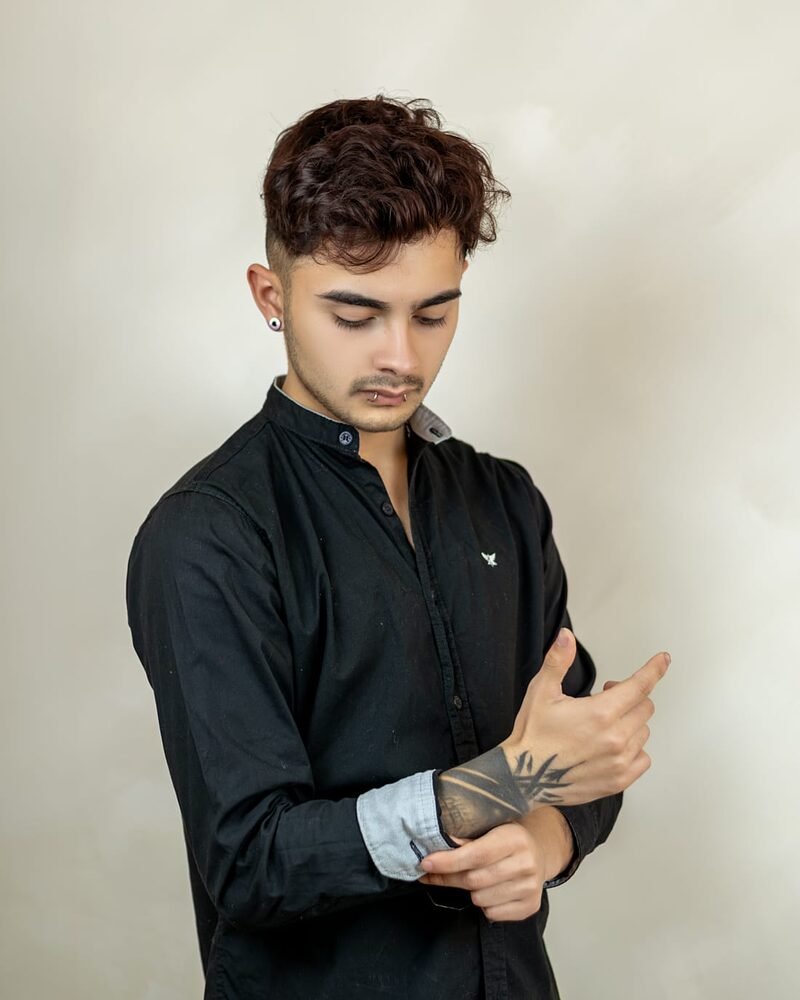Estiven Martínez, micropigmentador de Divina Mirada